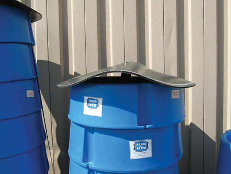 Weatherproof feeder for cattle can improve correct mineral intake