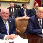 U.S. President Donald Trump (r) and Agriculture Secretary Sonny Perdue on April 25 at the White House.