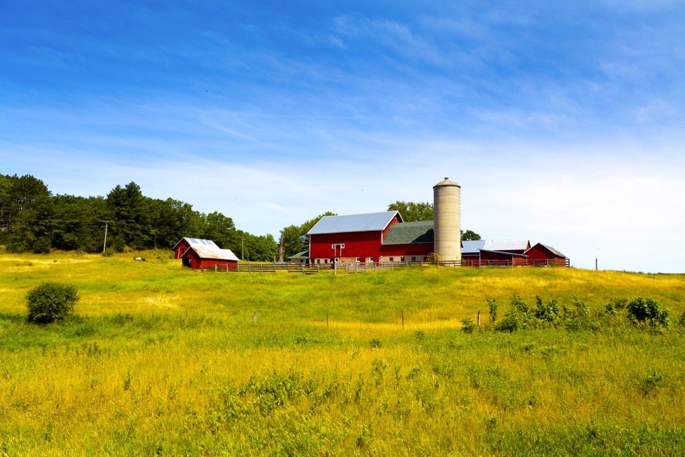 farm countryside