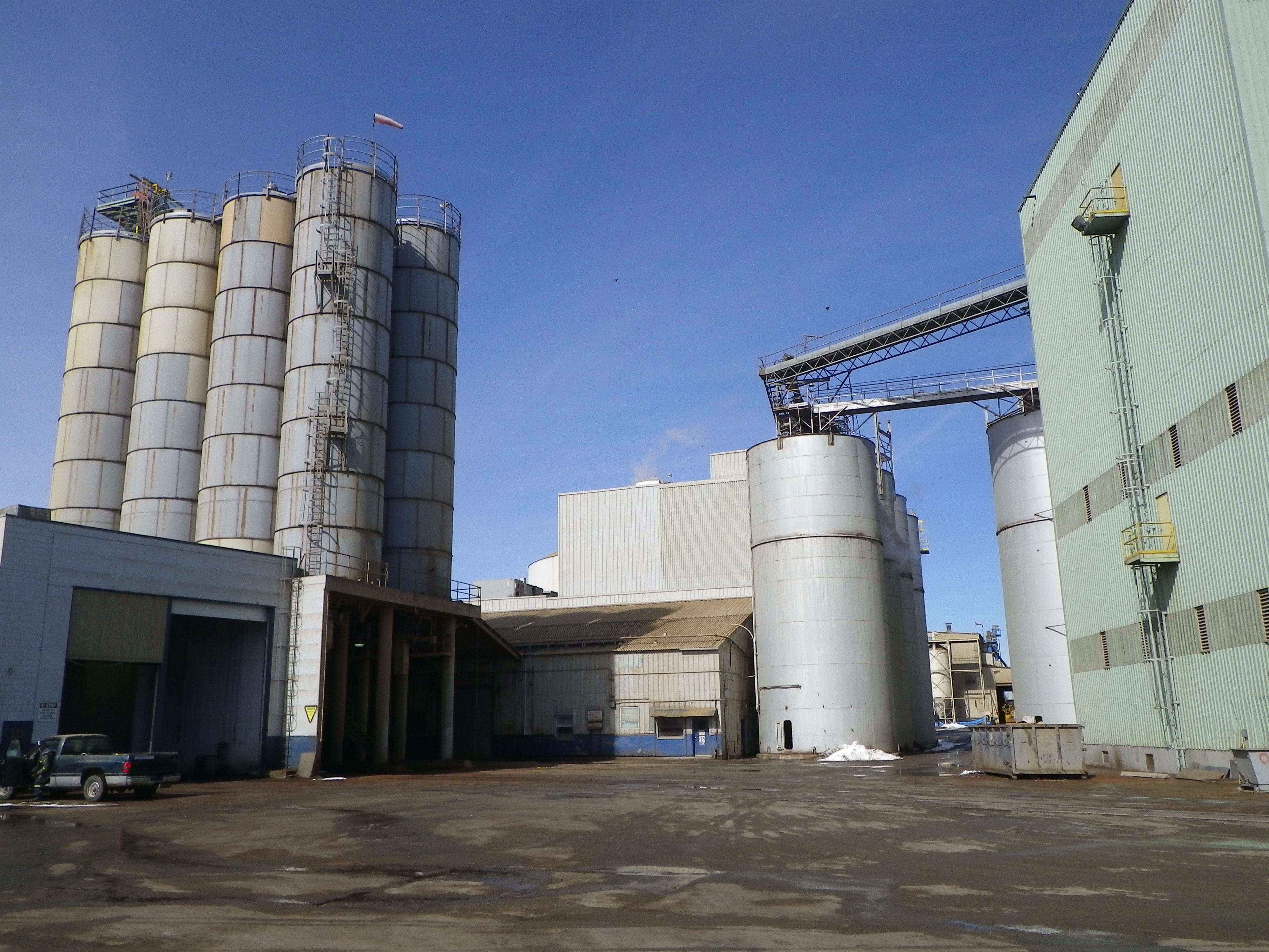 Richardson International now plans to double its canola processing capacity at its Lethbridge, Alta. plant. (Photo courtesy Richardson International)
