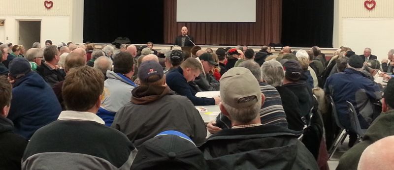 Brent Kosior addresses farmers at an unofficial meeting of Weyburn Inland Terminal shareholders on Feb. 4. (Leeann Minogue photo)
