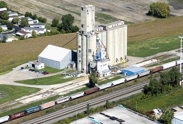 The Andersons Grain Group’s Toledo-area elevator at Maumee, Ohio. (AndersonsGrain.com)
