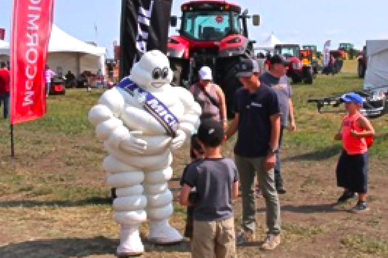 I wanted to give the Michelin Man a hug but there was a lineup of children. I wish people would control their kids. (Lee Hart photo)
