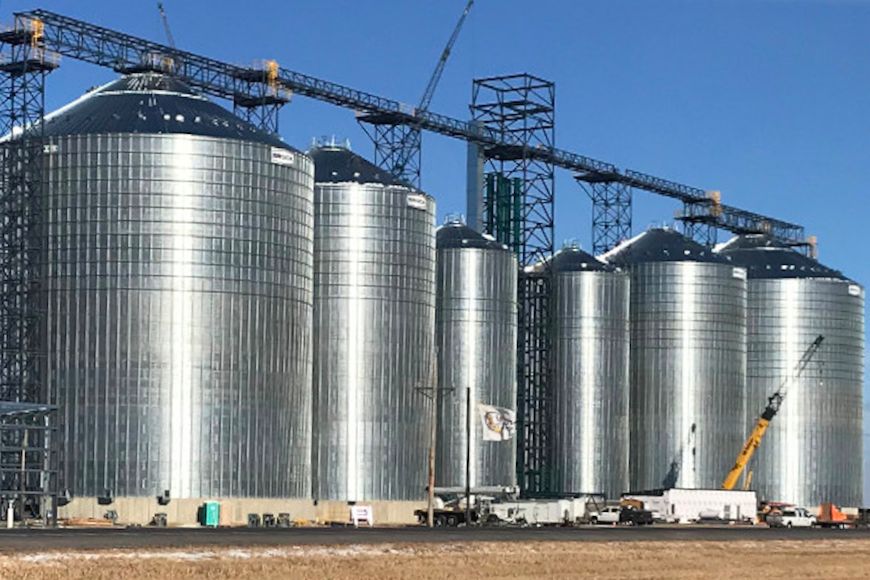Private grain handler Minn-Kota Ag Products has been setting up a new shuttle facility at Barney, N.D., about 80 km south of Fargo. (MKAP.com)
