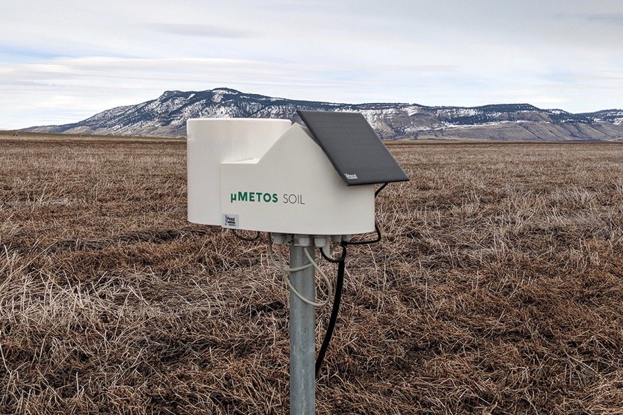 A uMetos soil moisture monitor at work. (Metos.at)
