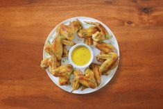A plate of honey dijon glazed chicken wings. (SandersonFarms.com)
