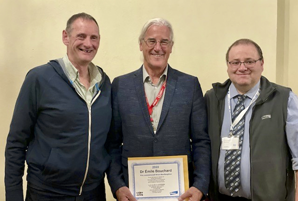 L to R: Dr. Robert Tremblay (CABV/ACVB President), Dr. Émile Bouchard, Dr. Jérôme Carrier (Elanco Canada Ltd.).