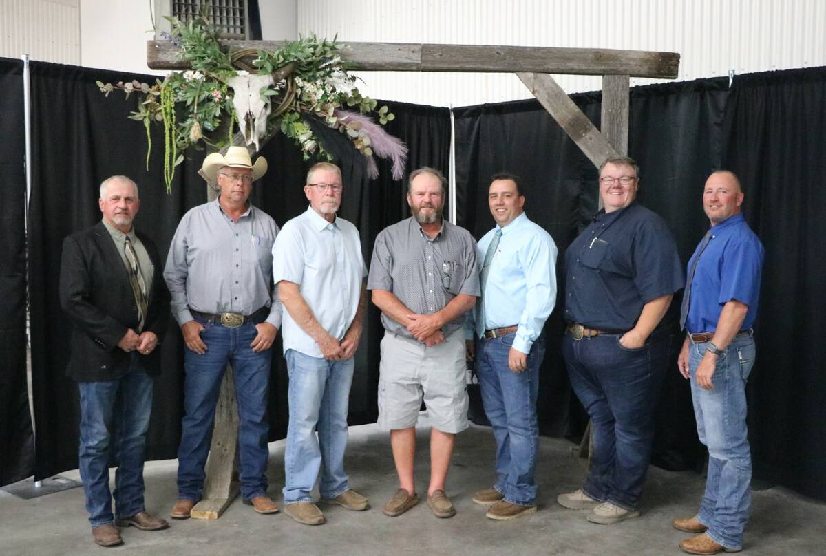 Friends of Canadian Simmental Foundation board members. L to R: Randy Noble, Lee McMillen, Marlin LeBlanc, Ken Lewis, Scott Matthews, Mark Schologan and Garth Rancier. Photo: Supplied