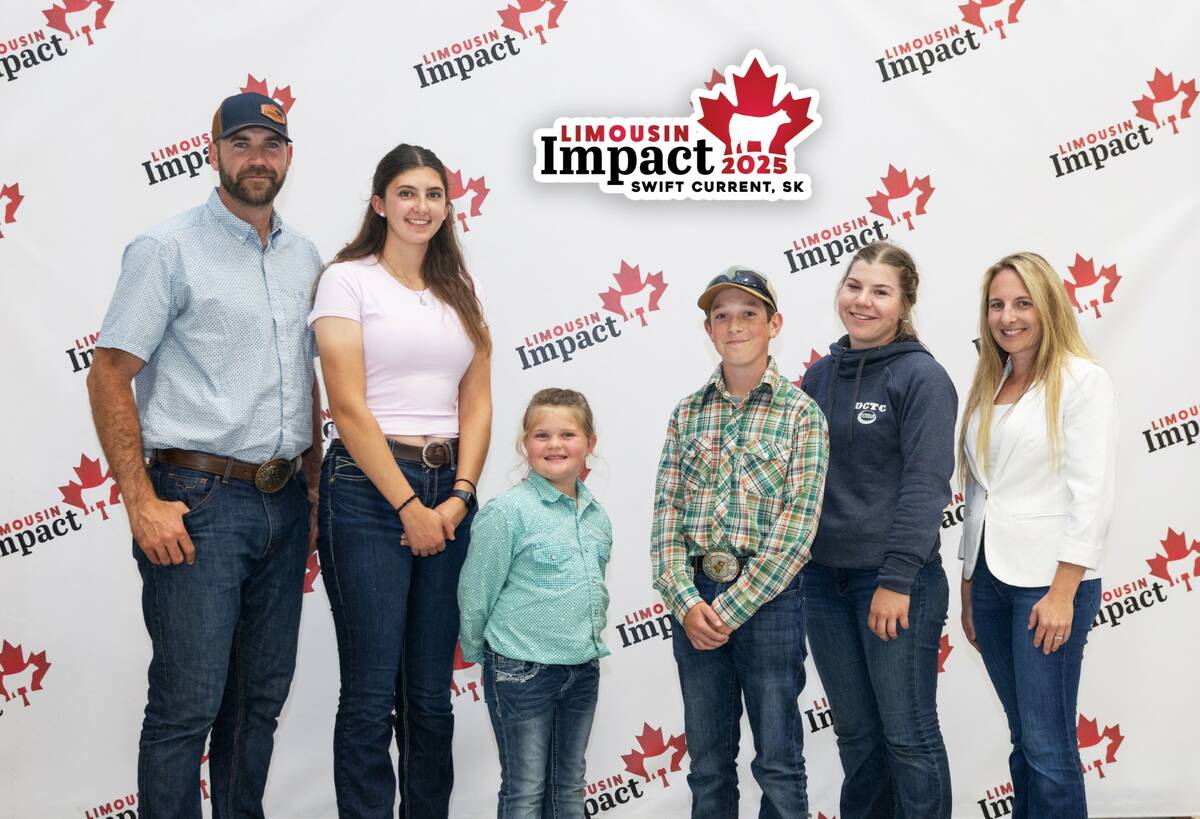 2025 Canadian Junior Limousin Association Herd Building Incentive winners. L to R: Canadian Limousin Association past-president Ashton Hewson, Emma Qually, Addison Lawrence, Wyatt Gibbons, Kira Axley and general manager Laura Ecklund. Photo: Supplied