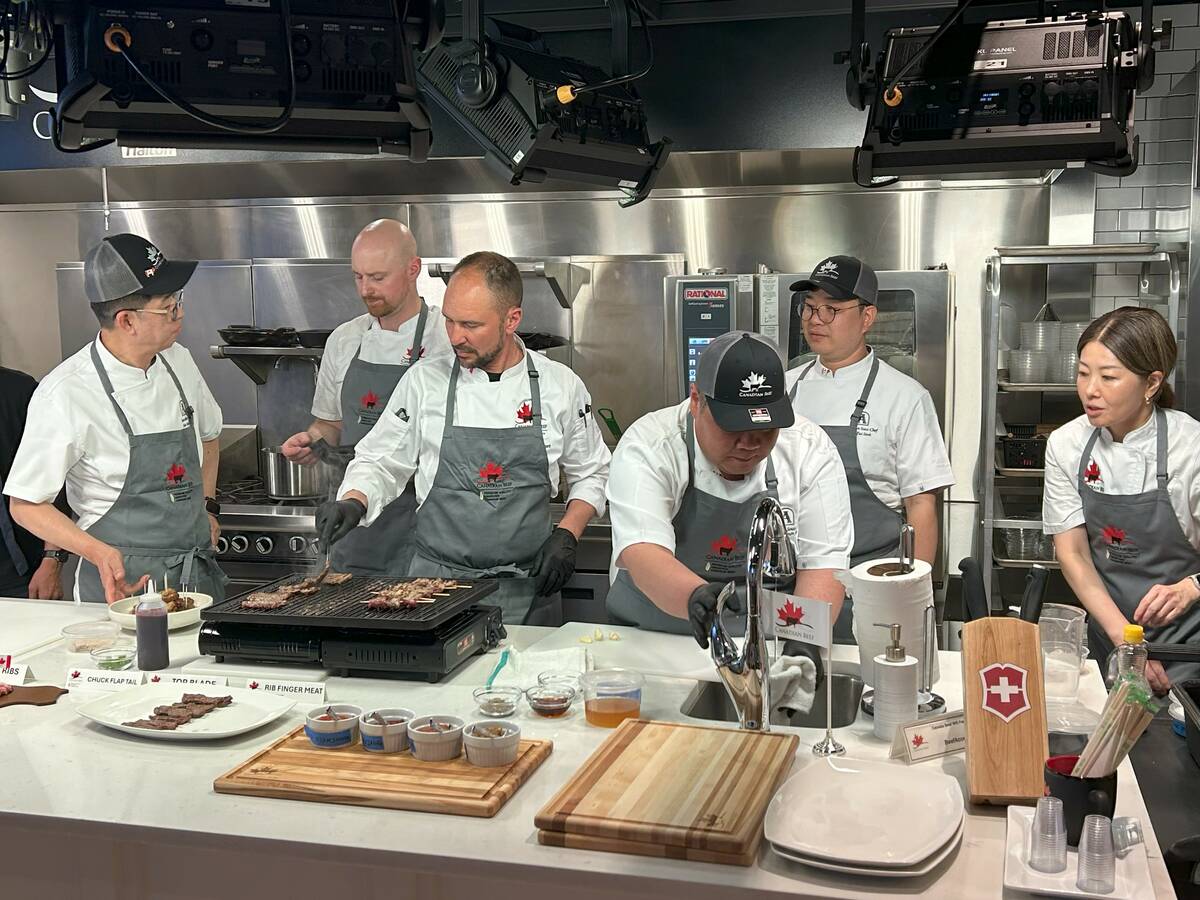 Back row L-R: Canada Beef Centre of Excellence (CBCE) Chef Cameron Pappel and visiting culinary team member Chef Kim Euisuk. Front row L-R: Pullman Hotel Group executive Chef Shin Jong-Cheol, CBCE Chef Mathieu Paré, culinary team member Chef Kim Hyun-Jin, CBCE culinary support staff Yoshiko Taylor.